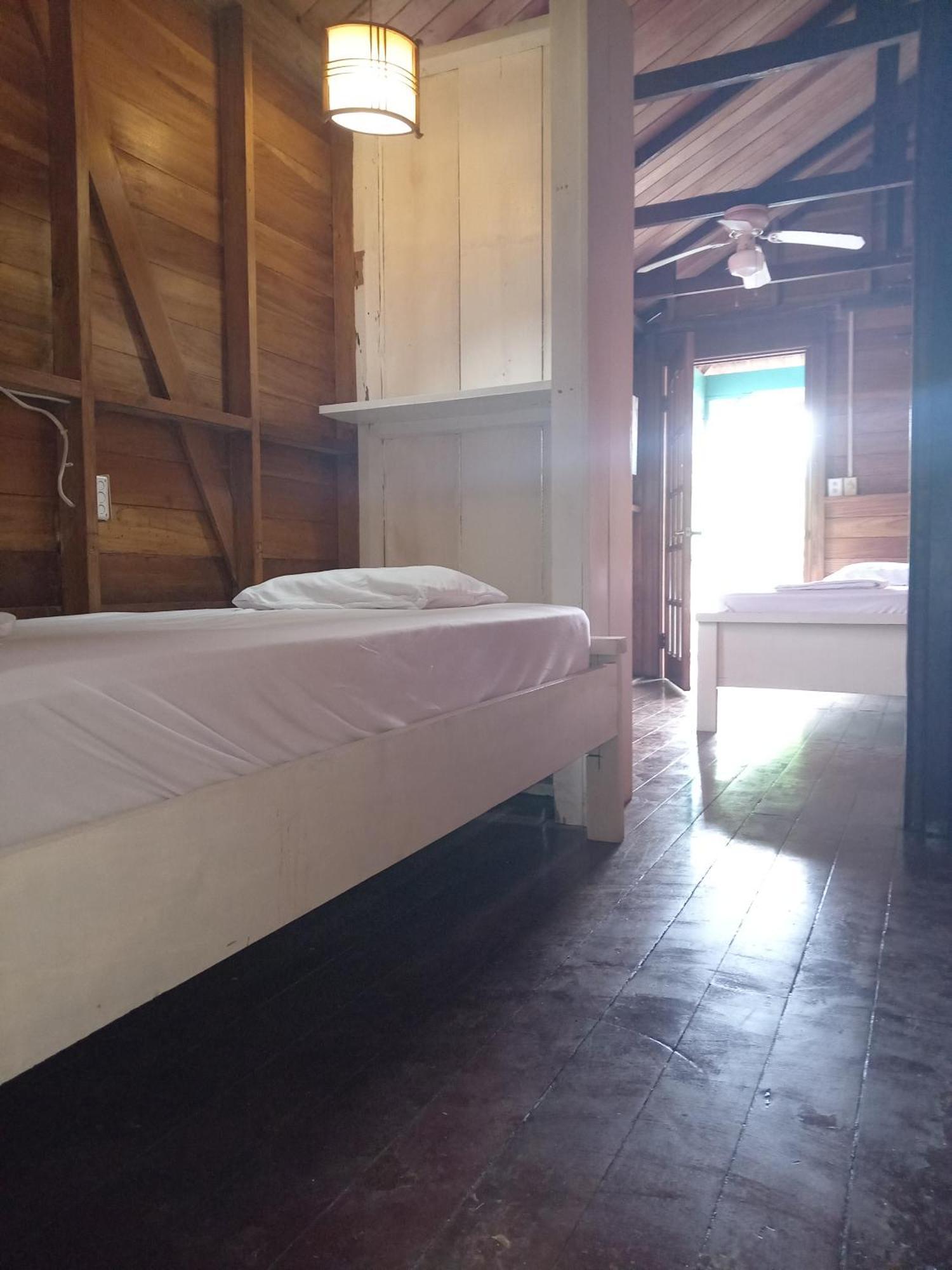 Villa Bahia Del Sol โบกัสทาวน์ ภายนอก รูปภาพ