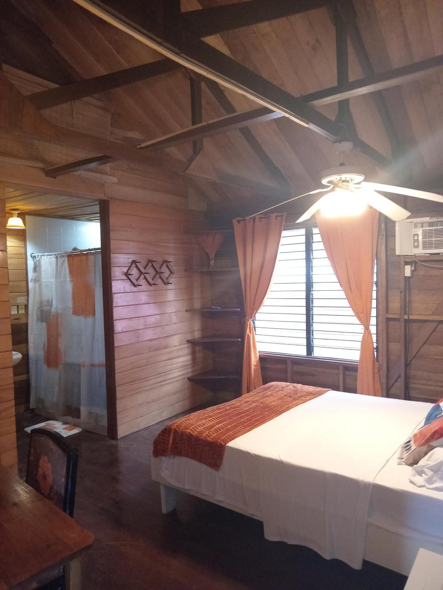 Villa Bahia Del Sol โบกัสทาวน์ ภายนอก รูปภาพ