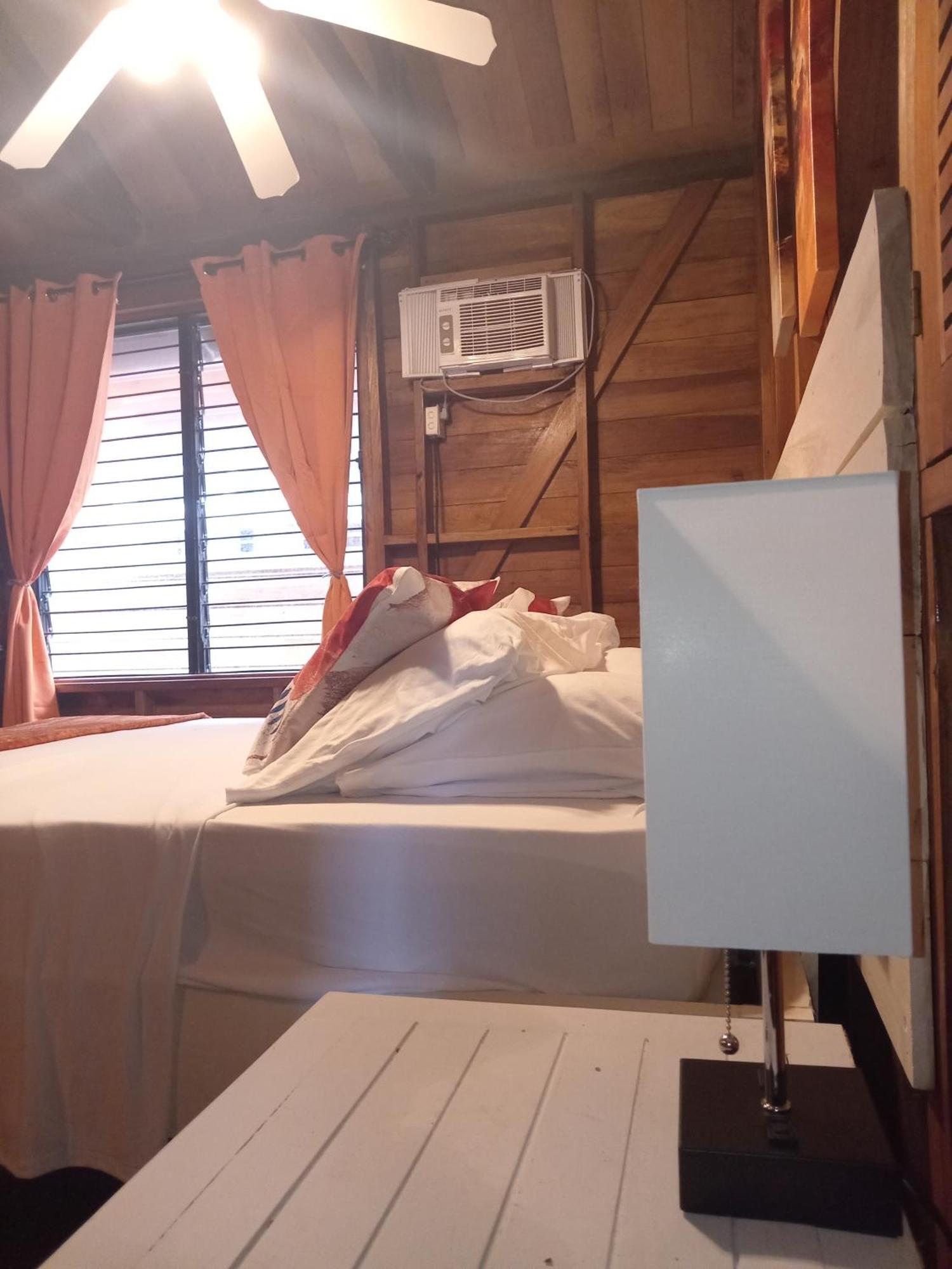 Villa Bahia Del Sol โบกัสทาวน์ ภายนอก รูปภาพ