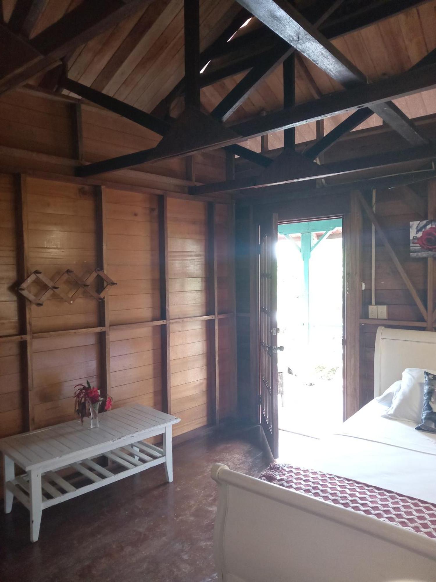 Villa Bahia Del Sol โบกัสทาวน์ ภายนอก รูปภาพ
