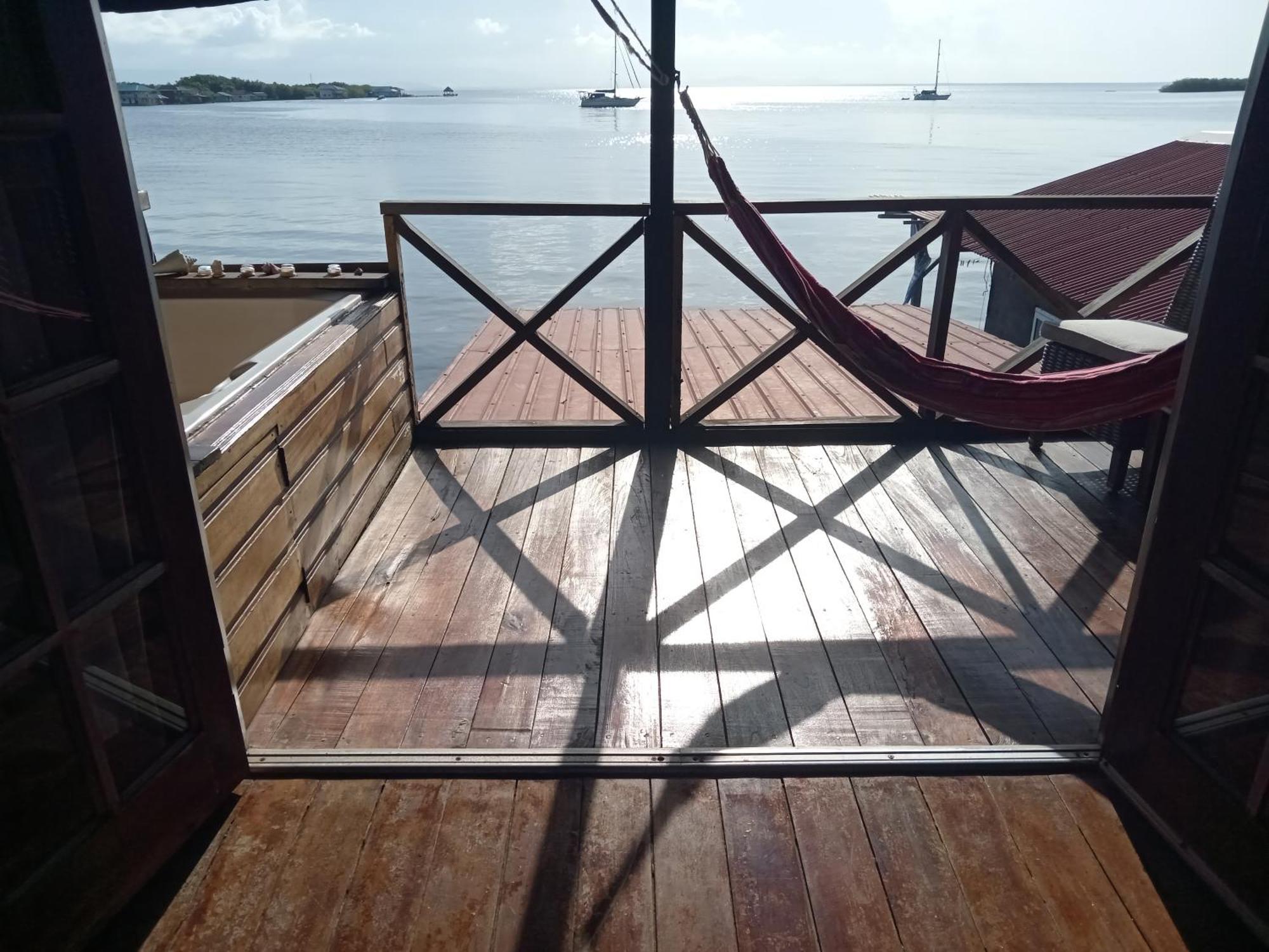Villa Bahia Del Sol โบกัสทาวน์ ภายนอก รูปภาพ