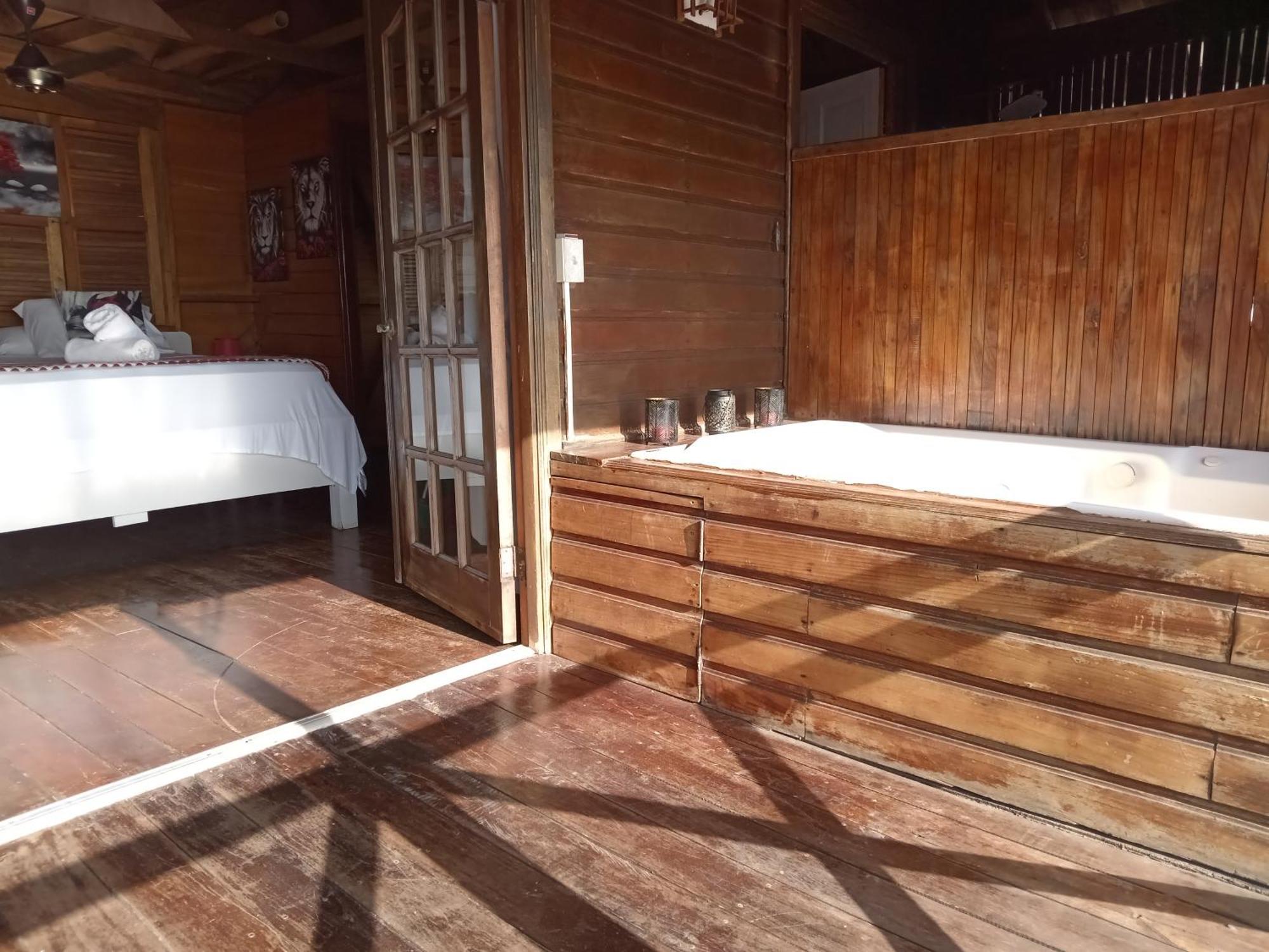 Villa Bahia Del Sol โบกัสทาวน์ ห้อง รูปภาพ