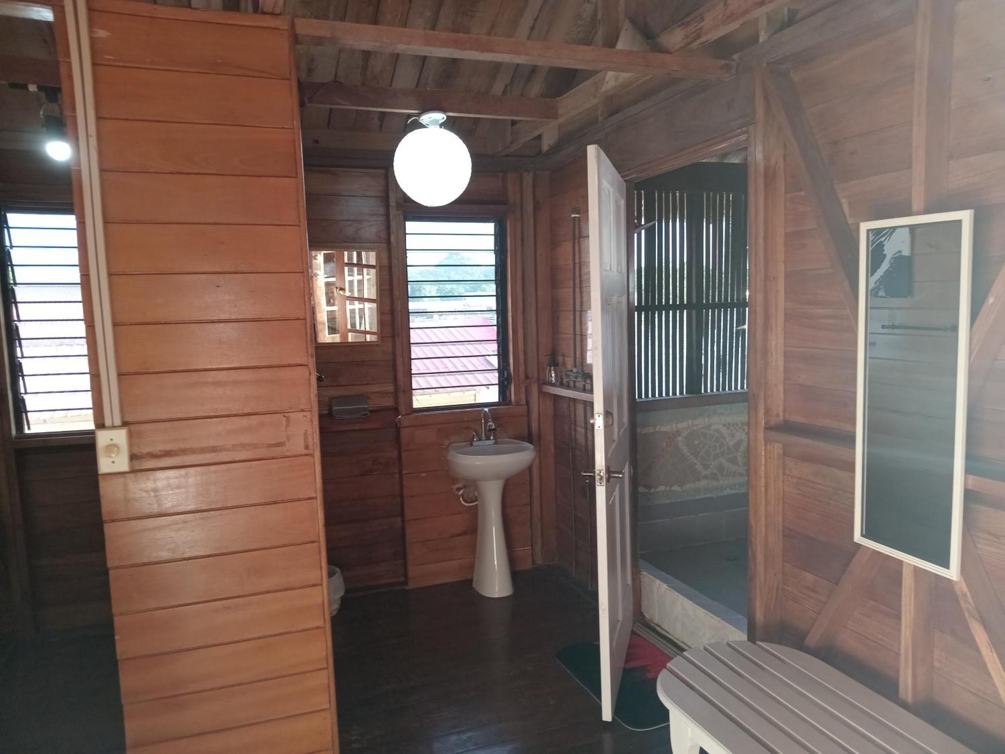 Villa Bahia Del Sol โบกัสทาวน์ ห้อง รูปภาพ